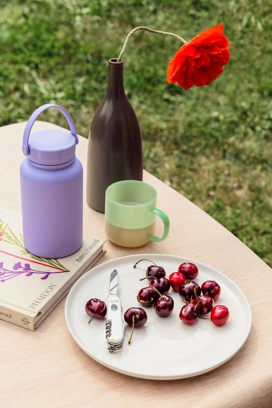 Menu Strandgade Stem Keramikvase, Olivgrün – Bild 6