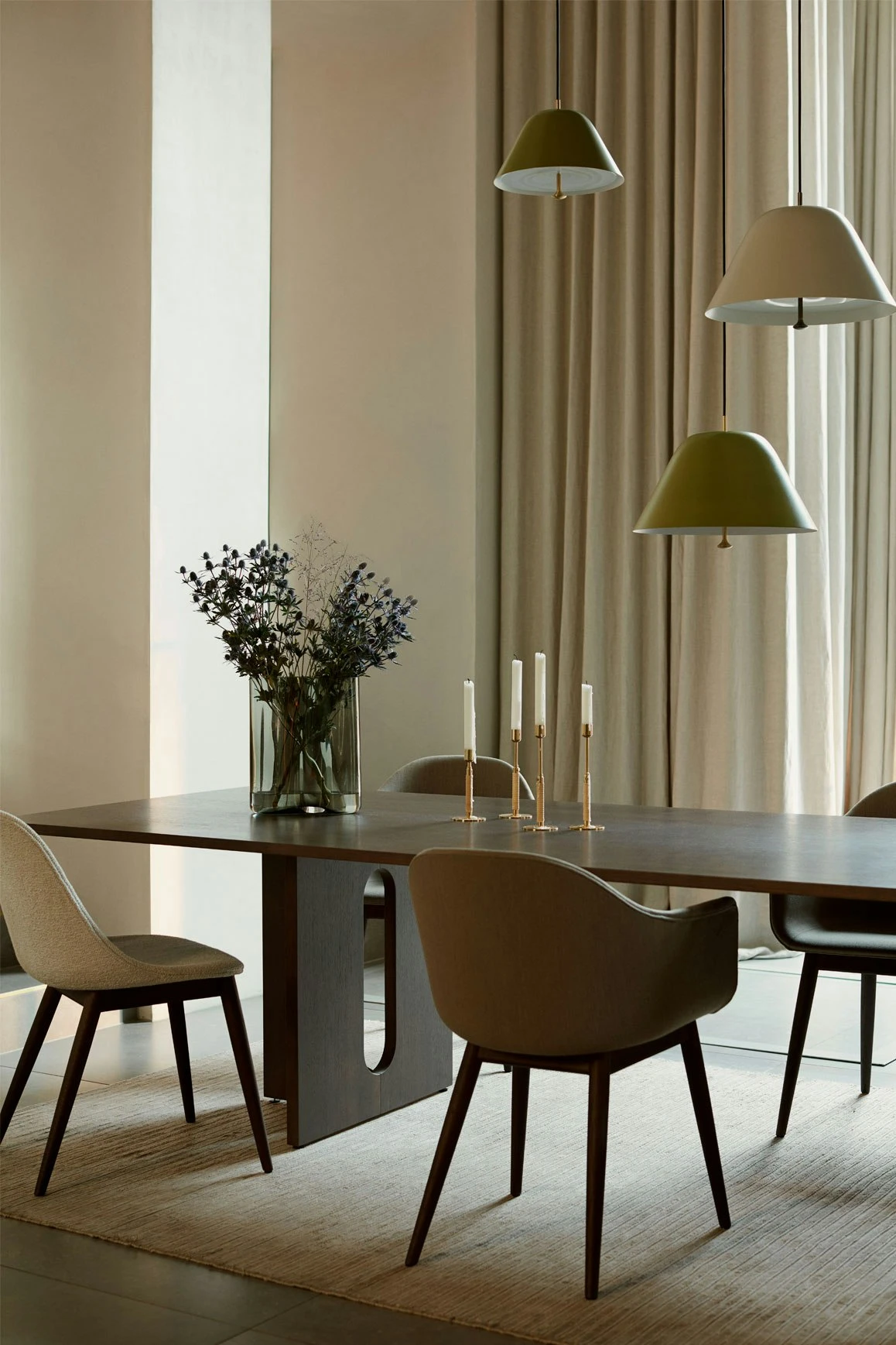 Menu Levitate Hängelampe 40, Salbeigrün / Messing – Bild 3